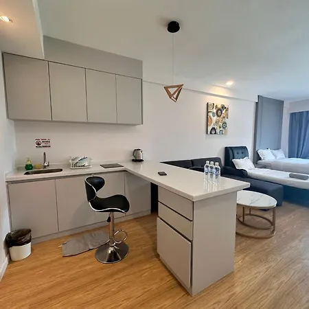 Aru Suites Homestay Wifi,Carpark,24H Check In,Water Filter By R2 Residence Kota Kinabalu Exterior photo