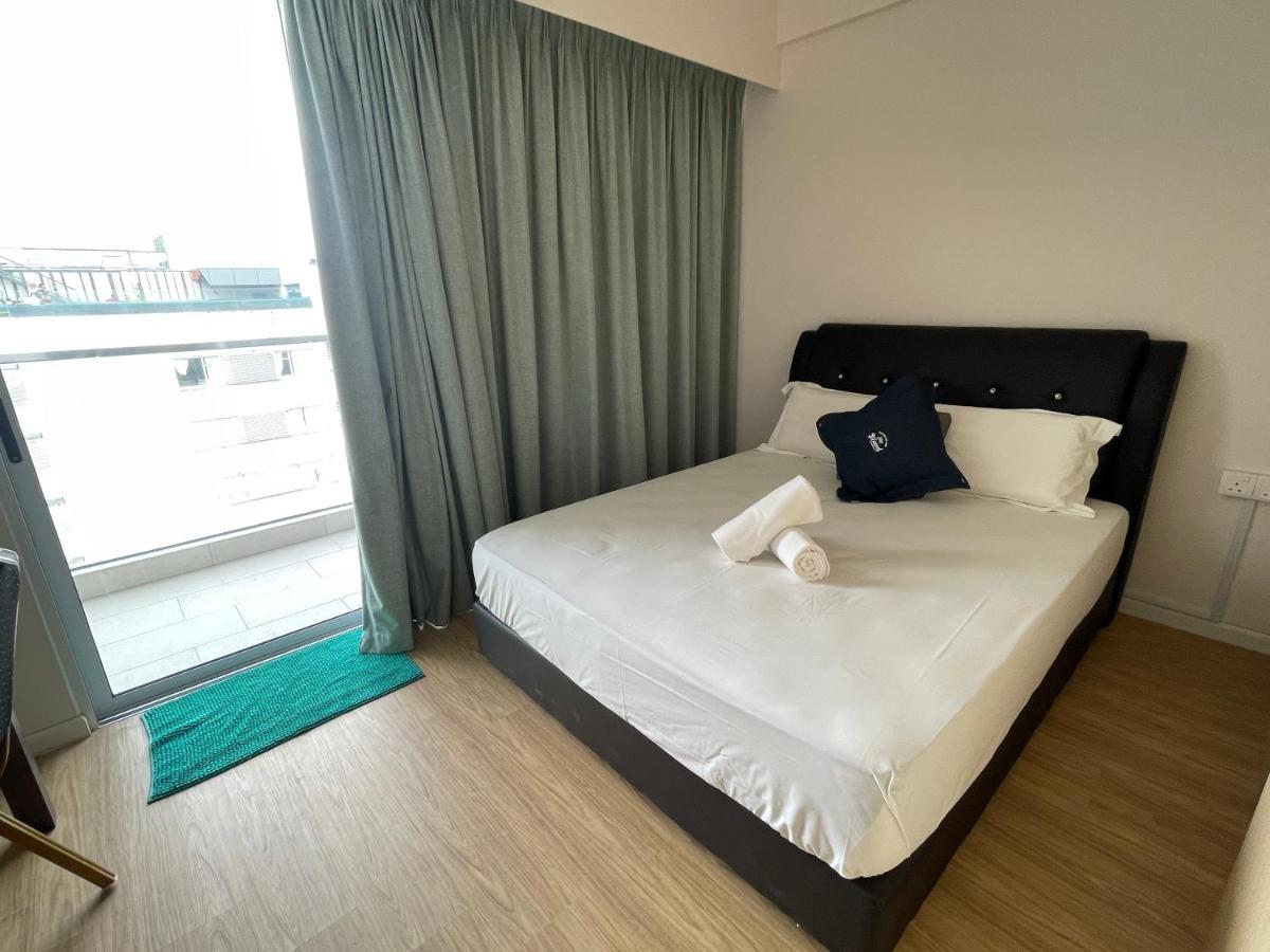 Apartment Aru Wifi,carpark,24h Check In,water Filter By R2 Kota Kinabalu