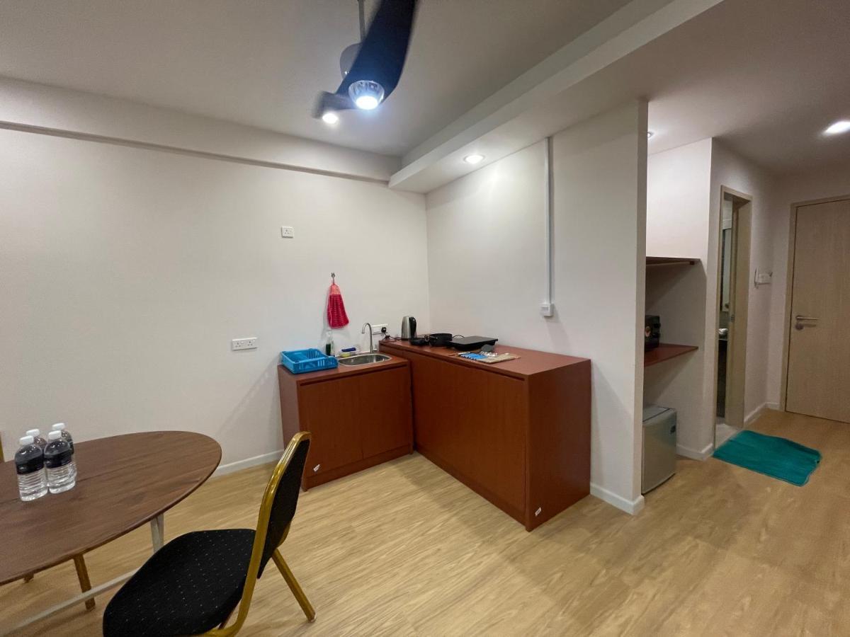 Apartment Aru Wifi,carpark,24h Check In,water Filter By R2 Kota Kinabalu